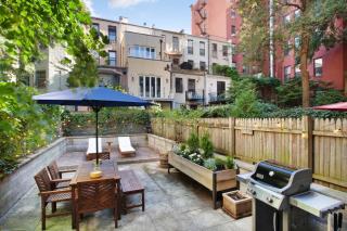 Charming Central Park Townhome - New York - 3