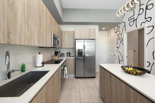 Luxury & Modern Condo in Design District with Pool - Miami - 8