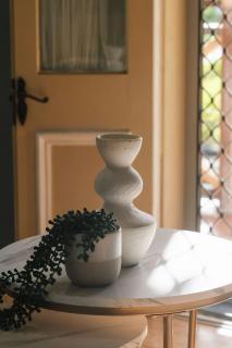 Spacious Affordable 7B3B 2 Living Pool Yard and Mall - 3