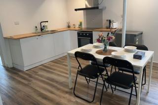 Cozy 2Beds Studio witch Kitchen Laundry near Zoo and Mall - 8