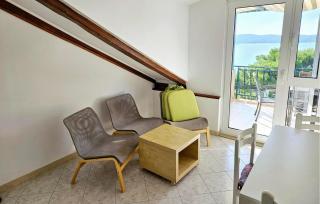 Cozy Apartment In Pirovac - 9