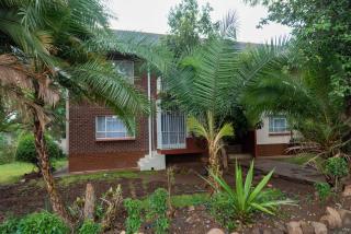 Beckys Exquisite Apartment - 7