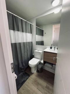 Hermoso y moderno departamento - 8