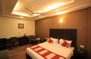 HOTEL RAJMAHAL INN - 1