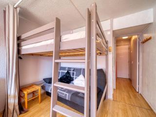 Studio Soyouz Vanguard-102 by Interhome - 8