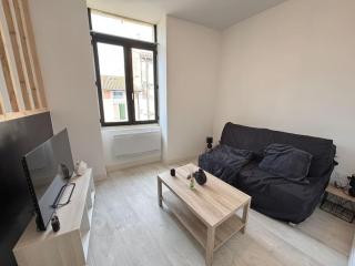 Apparemment rénové- 2 appartements au choix - 6