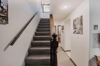 Snowater Condo #57 - 2-Story Condo Sleeps 6! - 3