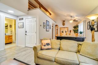 Cozy Bartlett Condo with Deck and Resort Amenities! - Bartlett - 4