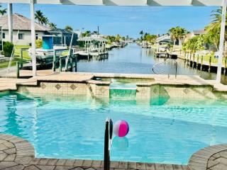 Waterfront Bliss Retreat Sailboat Access and Heated Pool - Cape Coral - 0
