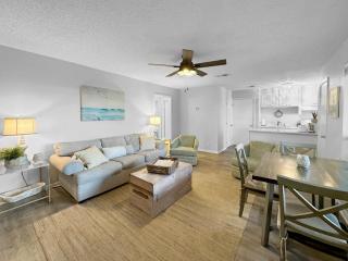 Seahorse 422 by ALBVR - You'll love this great condo that's just steps from the beach! - 0