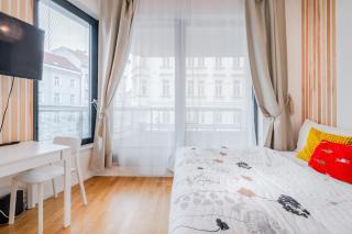 New-built Golden Luxury Studio with Balcony - Praga - 1
