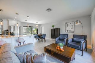 Bonita Springs Home with Lake Views 8 Mi to Beach! - Bonita Springs - 5