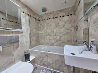 City Nest 2 Bedroom Apartment in Paddington - 3