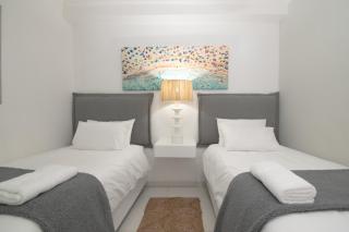 2 Bronze Bay Umhlanga Rocks Beachfront Apartment - Durban - 4