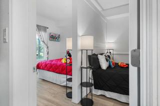 3 beds Disney FREE Shuttle PARKING No Resort Fee - 3