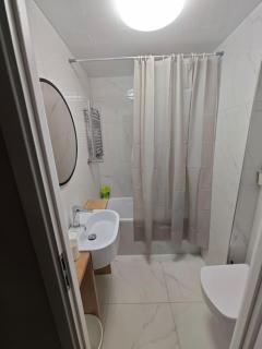 2 rooms by metro 2 pokoje metro Wola - Warschau - 4
