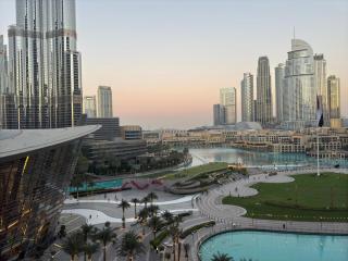 Direct Burj Khalifa & Fountain Views LUX 2BR - Dubai - 3