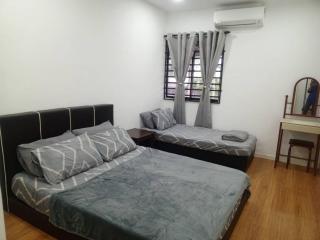 ZURASYID Homestay Bukit Katil Melaka - Kampong Bukit Beruang - 9