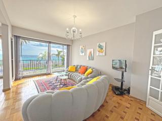 Cosy Cariatides Condo Promenade - 1