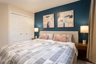 Vibrant 3BR Suite, Backyard, near metro and Free Parking - Longueuil - 9