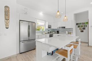 Gorgeous Home with Private Pool in Mar Vista by SPCR - Playa Flamingo - 2