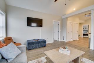Less Than 1 Mi to Lake Ontario Oswego Group Retreat - Oswego - 6