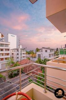 Beach-side 3 bedroom Apartment in Mount Lavinia - Colombo - 4