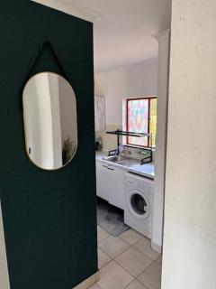 Lush Stay in Observatory - 5