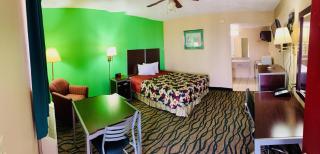 Thunderbird Inn - Liberal - 3
