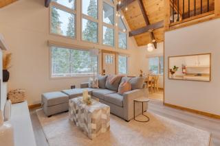 Peaceful Tahoe Retreat 5mins to Lake Cozy Modern Cabin - Carnelian Bay - 4