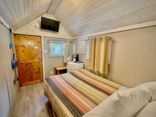 Bruce Anchor Cabins - Tobermory - 3