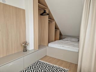 One-Bedroom Charm with Castle View - 3