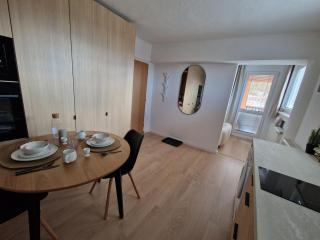 One-Bedroom Charm with Castle View - 2