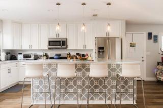 Leucadia Beach House - 4 Mins to Moonlight! - 9