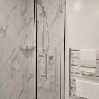 Bath Street Studios 102 - 3