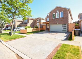 New Spacious 5 BDRM Home in Mississauga - 0
