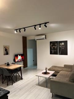 Ohana Apartmet - Tirana - 0