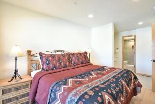 Lake Forest Mountainview Condo: Great Location, Amazing Views! - 1