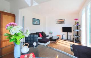 2 Bedroom Stunning Home In Ploumagoar - Ploumagoar - 9