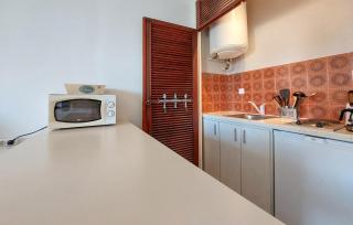 Lovely Apartment In Saint-Georges-De-Didon - 5