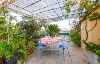 1 Bedroom Lovely Apartment In Firenze - Florencia - 1