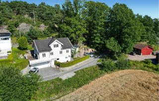 3 Bedroom Beautiful Home In Fevik - Fevik - 2
