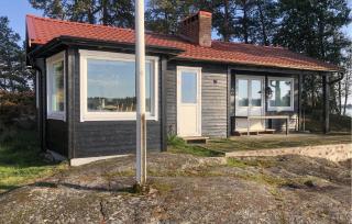 Awesome Home In Askersund With Sauna - 9
