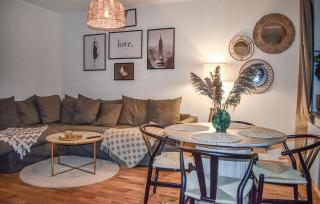 1 Bedroom Cozy Apartment In Helsingborg - Helsingborg - 5