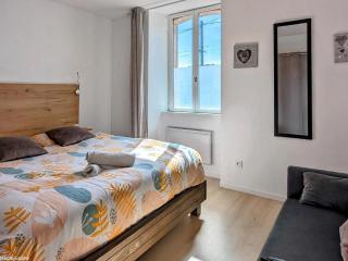 Gîte rénové avec jardin, clim, parking, WiFi - Calme à Héricourt - FR-1-583-329 - Héricourt - 1