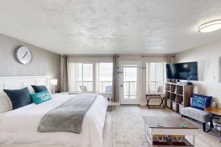 NYE Beach Haven Studio - 9