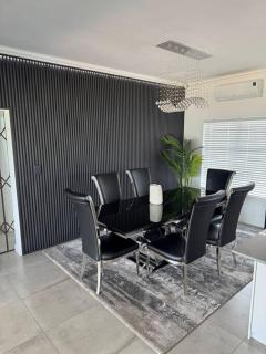 Tinchley Havanna, Luxury 3 Bedroom home - 5