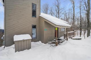 Three bedroom with Beautiful View & Short Walk to the Home Stretch Trail! Frosty - 5