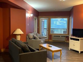 Cornerstone Lodge by Park Vacation Management - 6