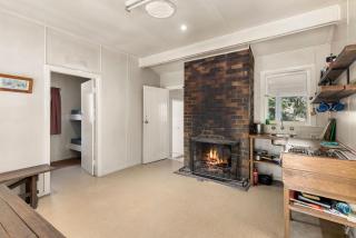 Toms Cabin - Guy Fawkes - 5